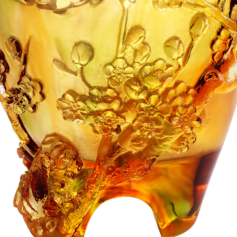 বাড়ির সজ্জা প্লাম ব্লসম খোদাই করা ডিজাইন অ্যাম্বার গ্লাস ফুলদানি