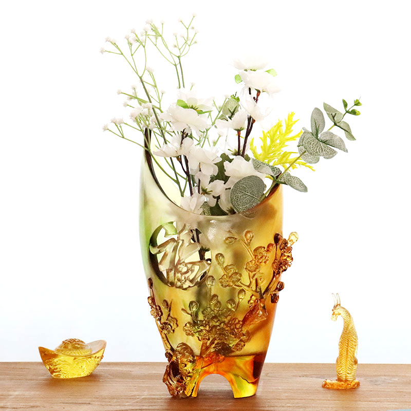 বাড়ির সজ্জা প্লাম ব্লসম খোদাই করা ডিজাইন অ্যাম্বার গ্লাস ফুলদানি