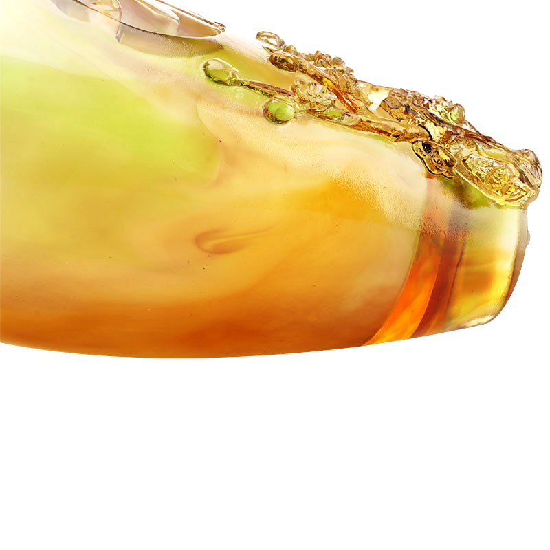 বাড়ির সজ্জা প্লাম ব্লসম খোদাই করা ডিজাইন অ্যাম্বার গ্লাস ফুলদানি