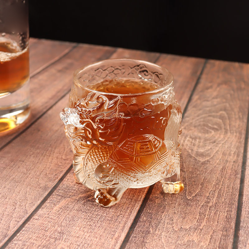এন্টিক ড্রাগন রিলিফ গ্লাস ওয়াইন কাপ চা কাপ