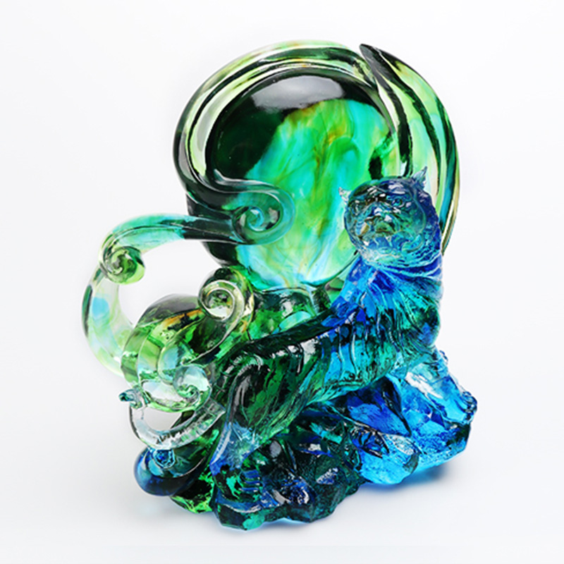 নীল-সবুজ স্বচ্ছ ক্রিস্টাল গ্লাস বাঘের অলঙ্কার