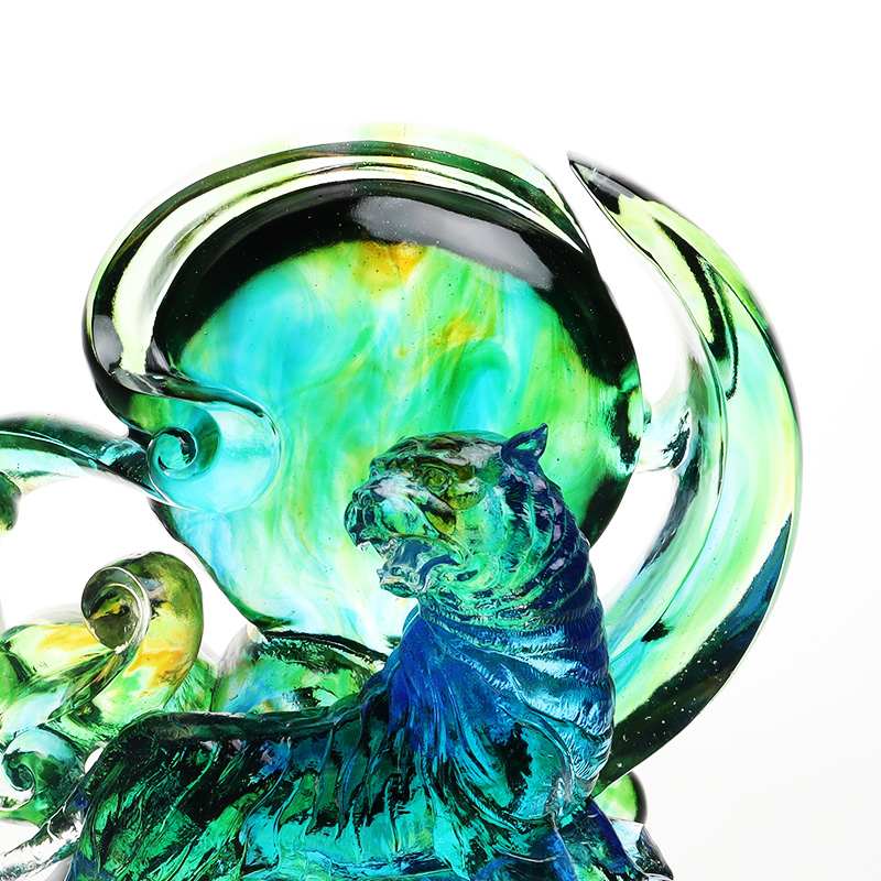 নীল-সবুজ স্বচ্ছ ক্রিস্টাল গ্লাস বাঘের অলঙ্কার